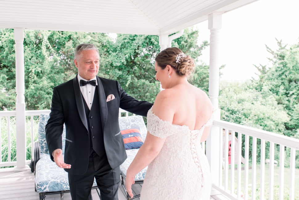 The-Vineyards-at-Aquebogue-Wedding_Cassi-Claire_12.jpg