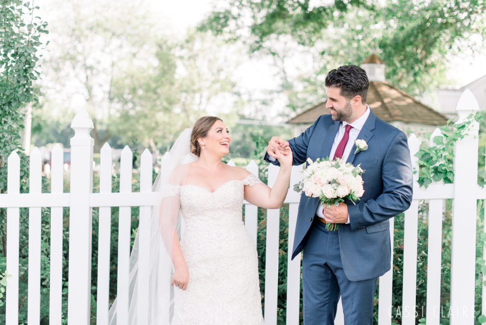 The-Vineyards-at-Aquebogue-Wedding_Cassi-Claire_24.jpg