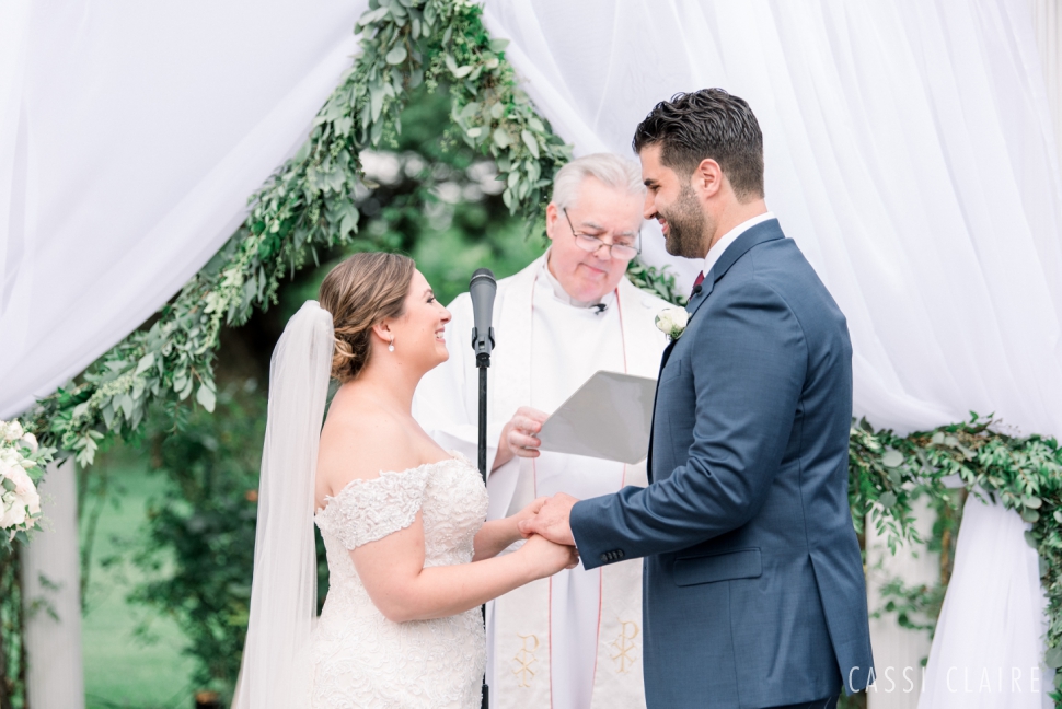 The-Vineyards-at-Aquebogue-Wedding_Cassi-Claire_38.jpg