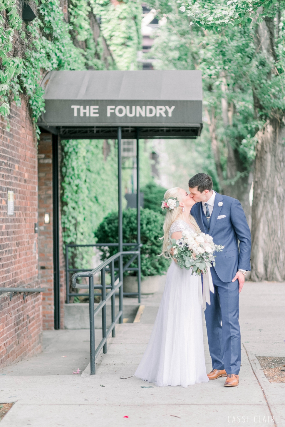 The-Foundry-LIC-Wedding_CassiClaire_01.jpg