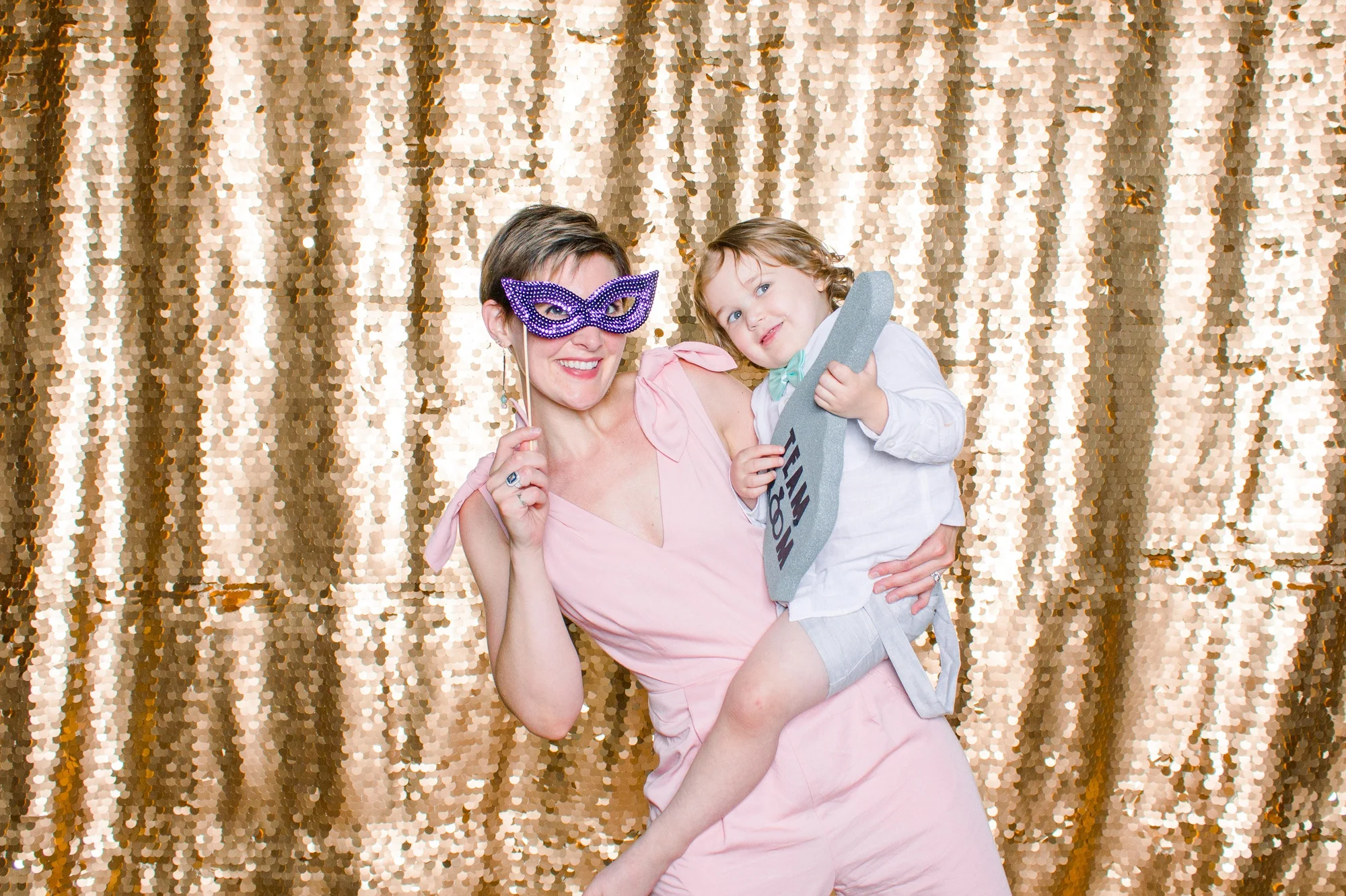 Cassi-Claire-Photo-Booth_09.jpg