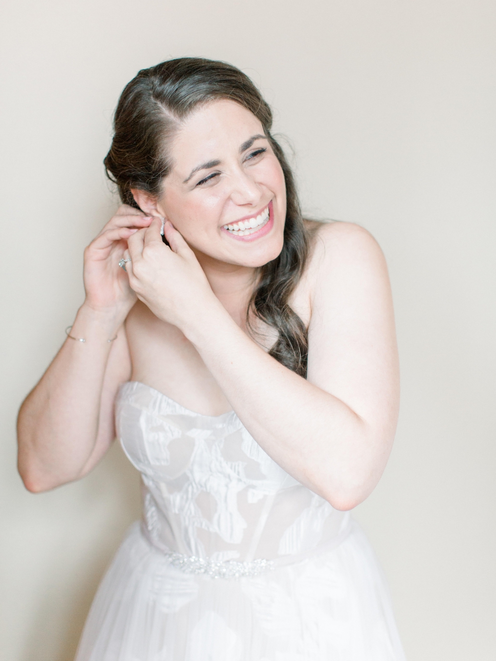 Philadelphia-Wedding-Photographer-Cassi-Claire-Cork-Factory-Hotel-Wedding_03.jpg