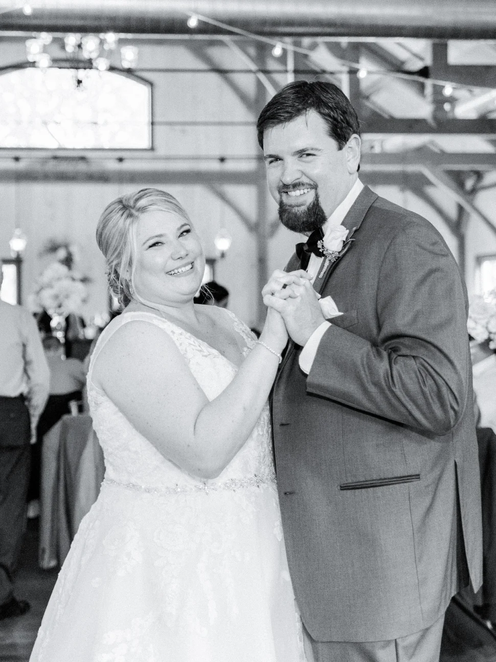 Pennsylvania-Wedding-Photographer-Cassi-Claire-Rosebank-Winery-Wedding_21.jpg