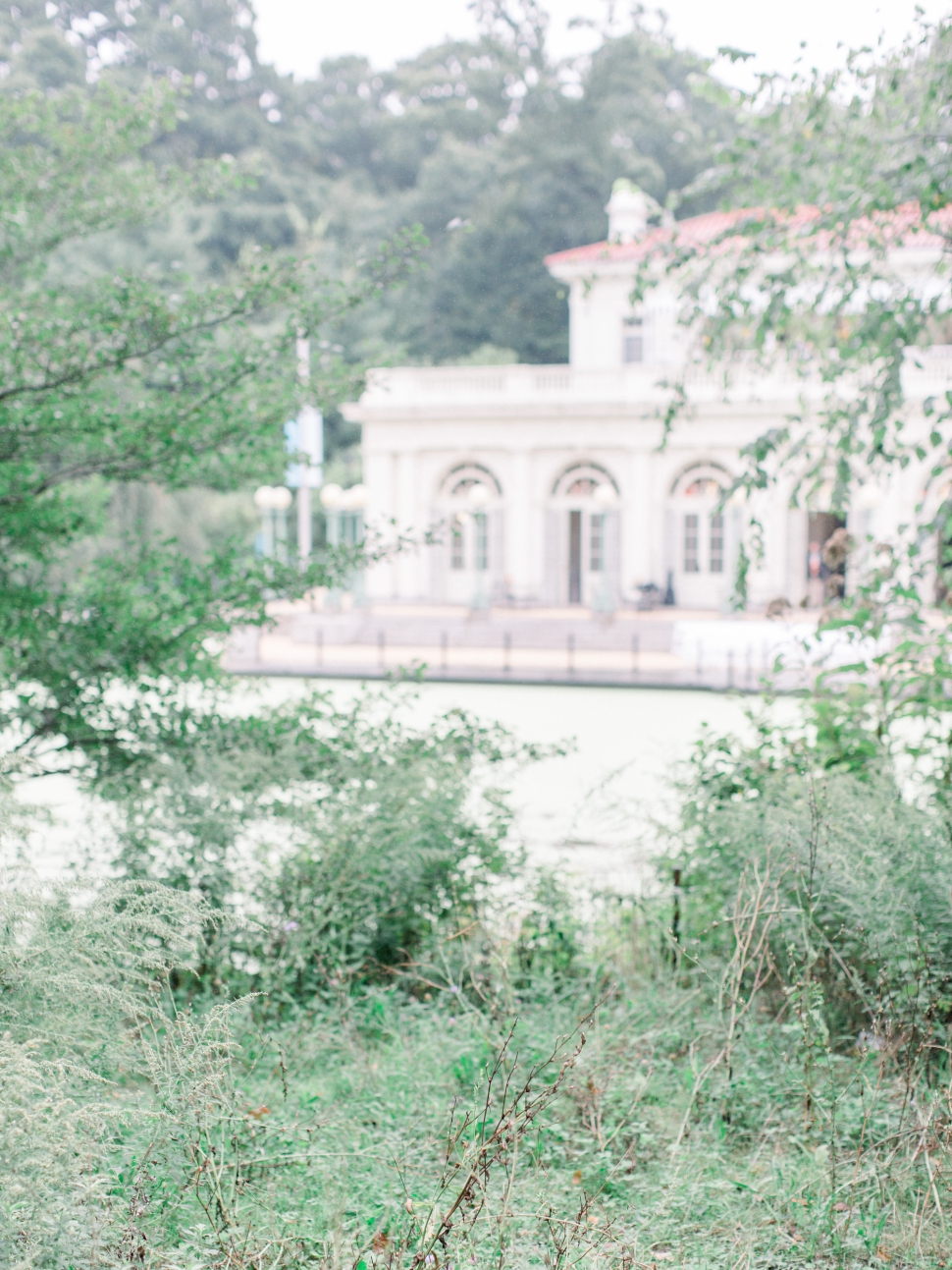 New-York-Wedding-Photographer-Cassi-Claire-Prospect-Park-Boathouse-Engagement_08.jpg