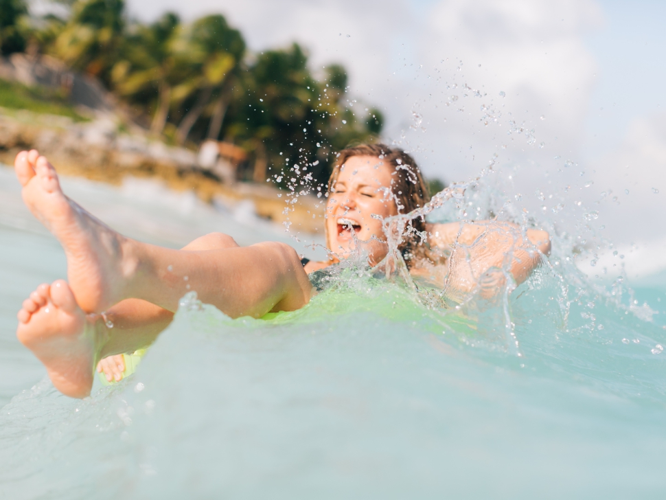 Swimming-in-Tulum-Mexico_02.jpg