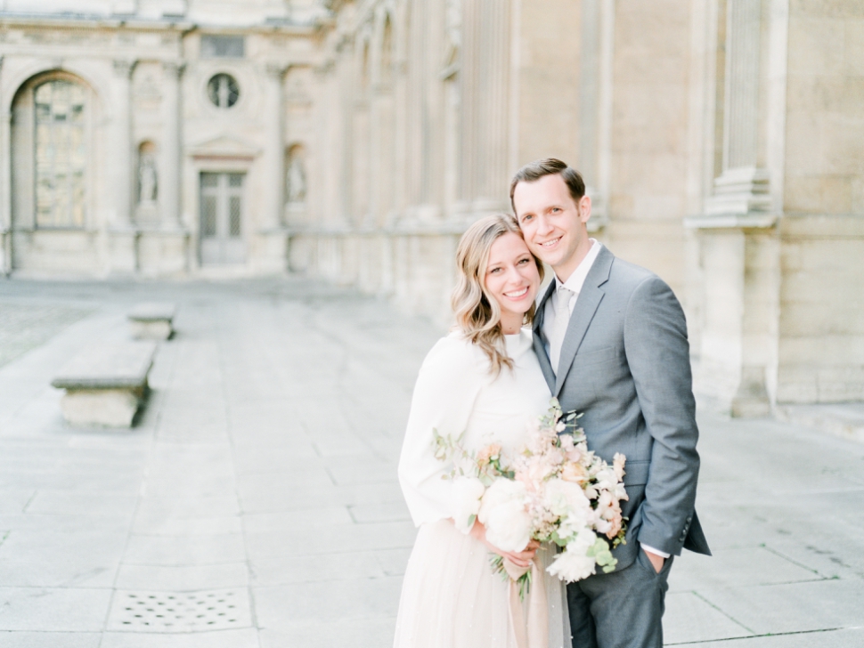 Paris-Photographer-Louvre-Museum-Engagement-Session_05.jpg