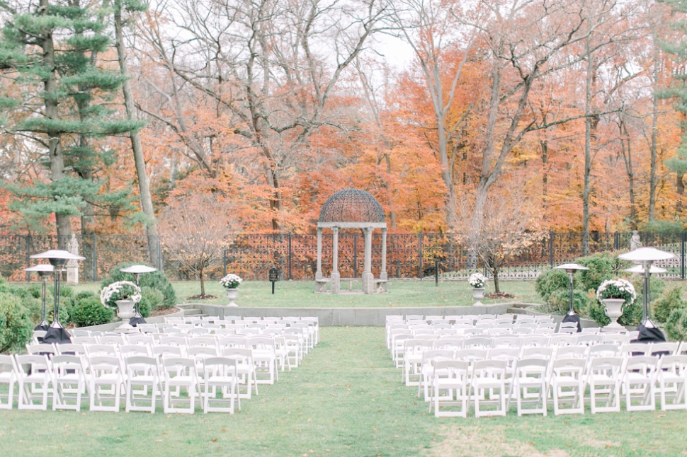 outdoor ceremony at Jasna Polana in the fall