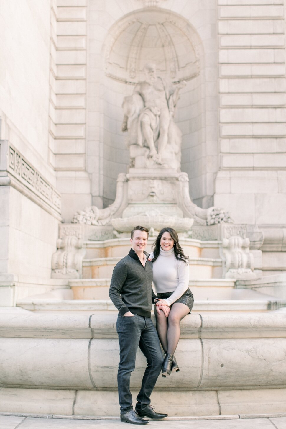CassiClaire_NYPL-Grand-Central-Engagement-Session_11.jpg