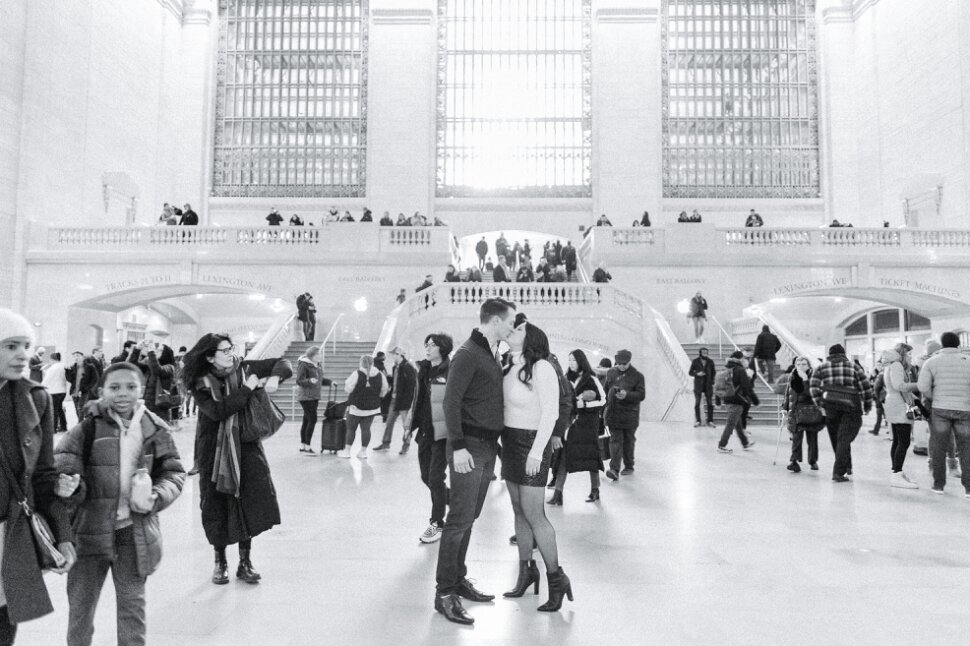 CassiClaire_NYPL-Grand-Central-Engagement-Session_13.jpg