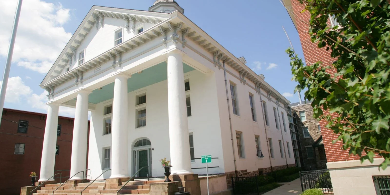 Hunterdon-County-Courthouse.jpg
