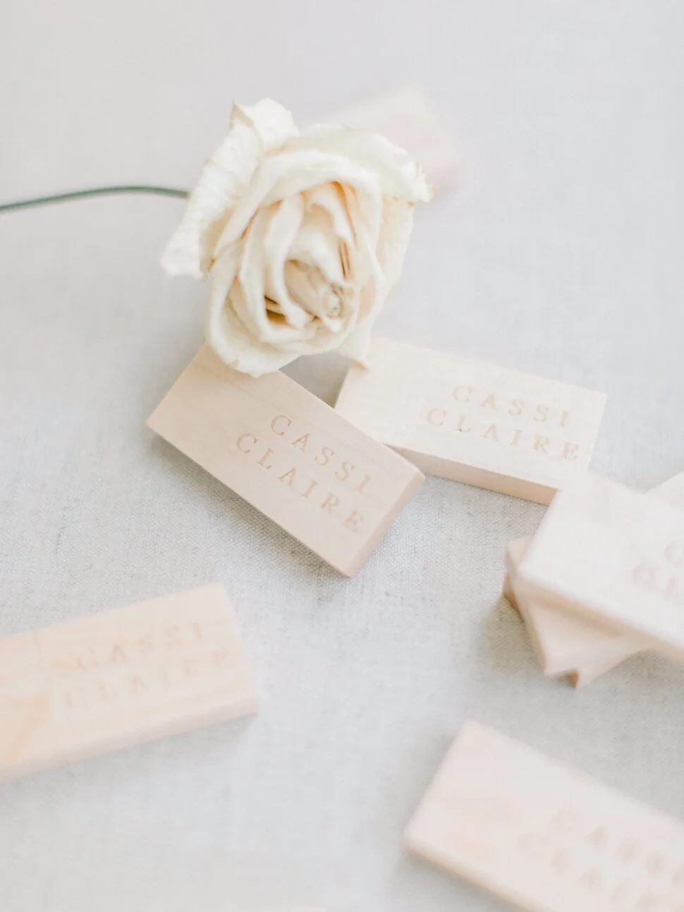 USB MEMORY DIRECT: CUSTOM FLASH DRIVES