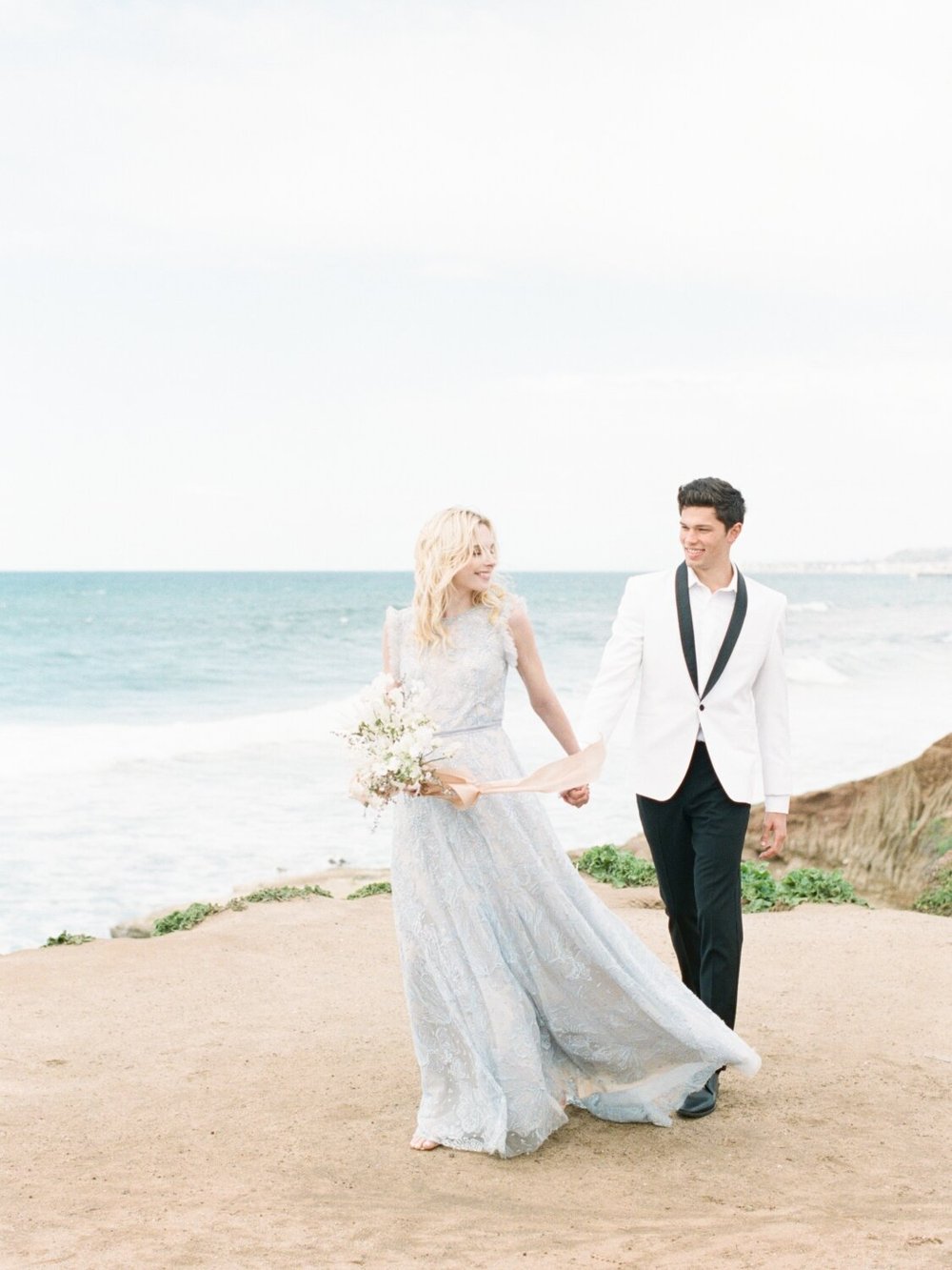 Sunset Cliffs Wedding San Diego California New Jersey Wedding Photographer With A Romantic Joyful And Airy Style