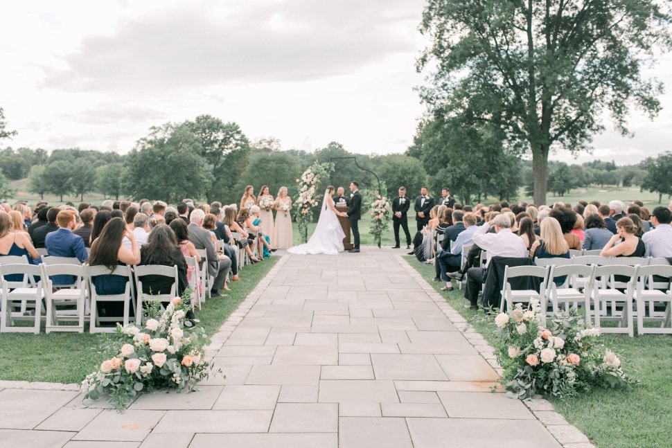 outdoor ceremony at Fiddlers Elbow Country Club