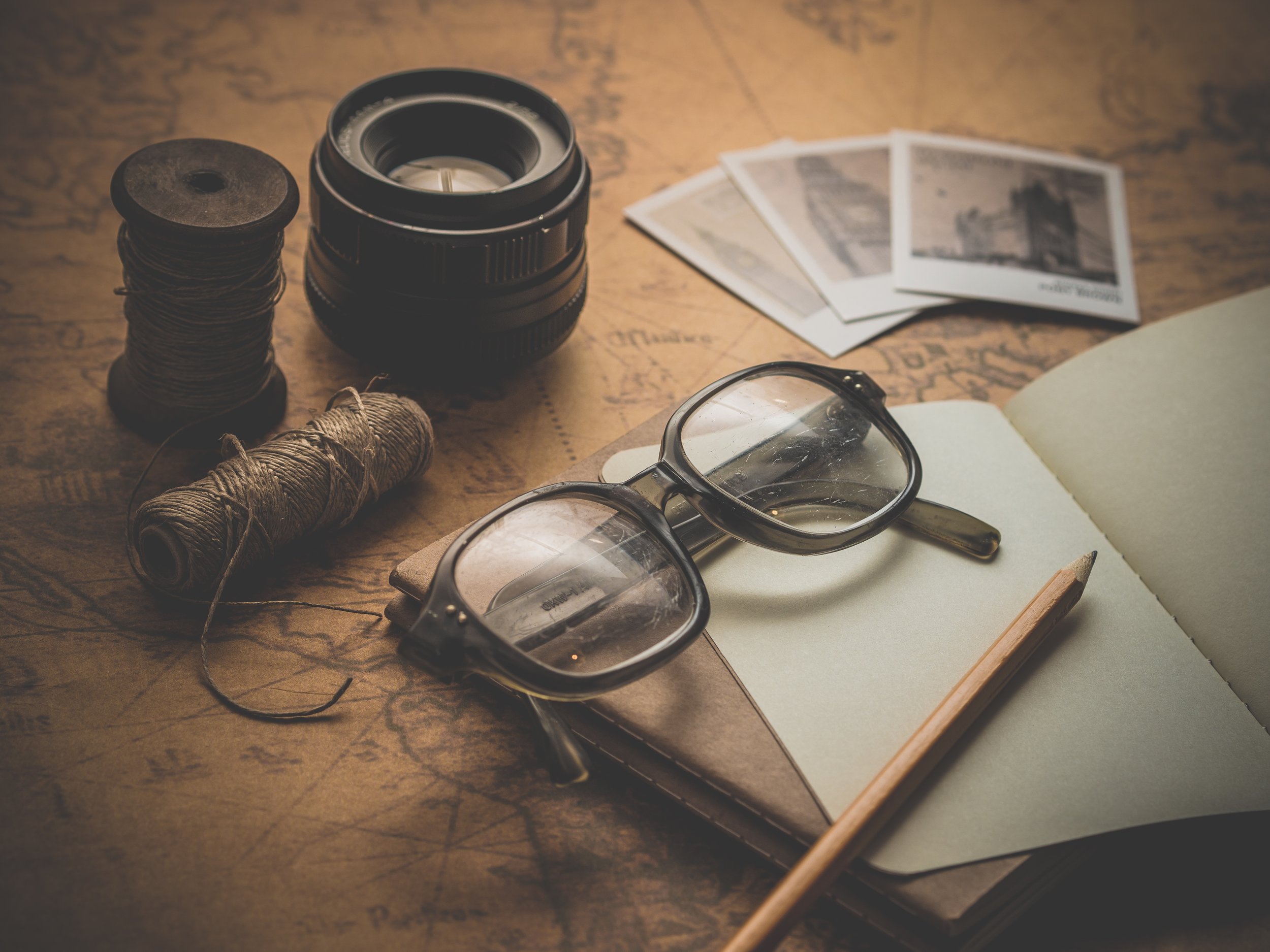 old-retro-antique-vintage-163136.jpeg