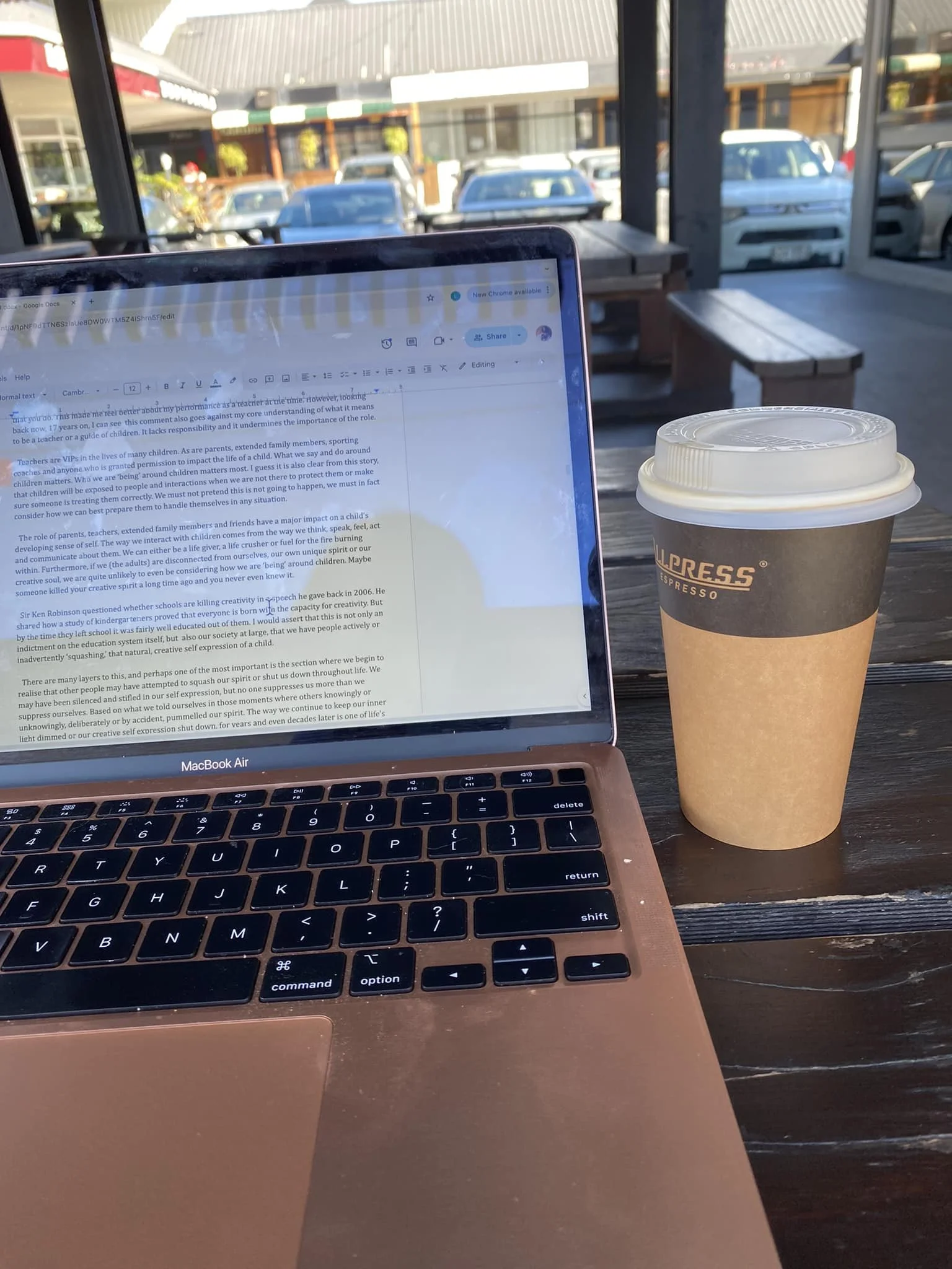 Getting into Kate Whelan&rsquo;s words&hellip; 

I love helping entrepreneurial, creative people carve out their contribution to conversations that really matter to them. 

✨✨✨✨