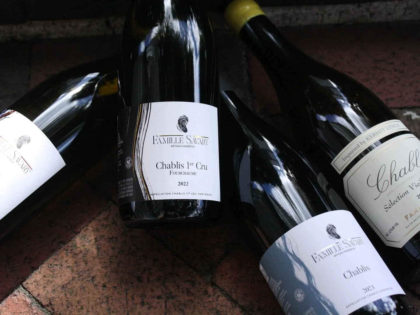 Chablis, it&rsquo;s a go to for a lot of things.

- Chablis &amp; Oysters - Yes please!
- Chablis &amp; Roast Chicken - Hell to the Yeah

And yes, Chablis &amp; Thanksgiving Turkey is ⚡️

For our friends in DC, we want to shine a little light on the 