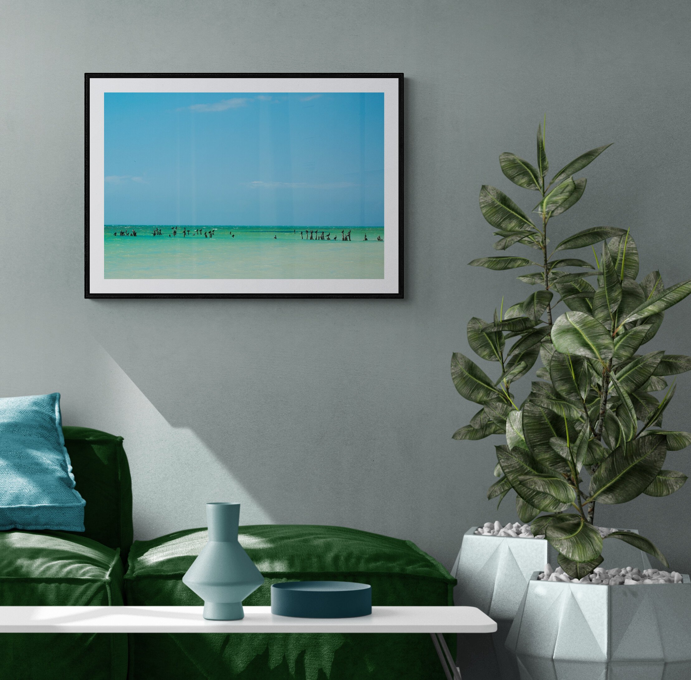 Modern_living_room_with_tropical_plants.jpg