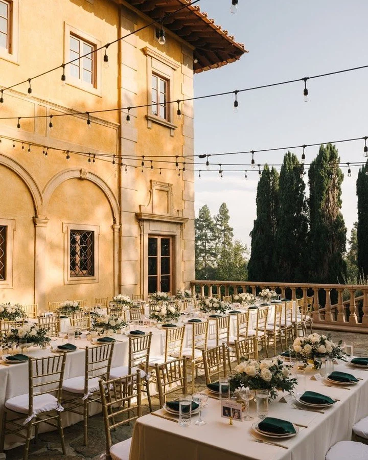 Another beautiful wedding at our favorite Villa Del Sol D'Oro. I can't wait to share more of this one! 

Venue @villadelsoldoro 
Planning &amp; Coordination @afabsoiree 
Caterer &amp; Bar @fundamentalevents 
Cake @portosburbank 
DJ MC @missdjbliss 
F