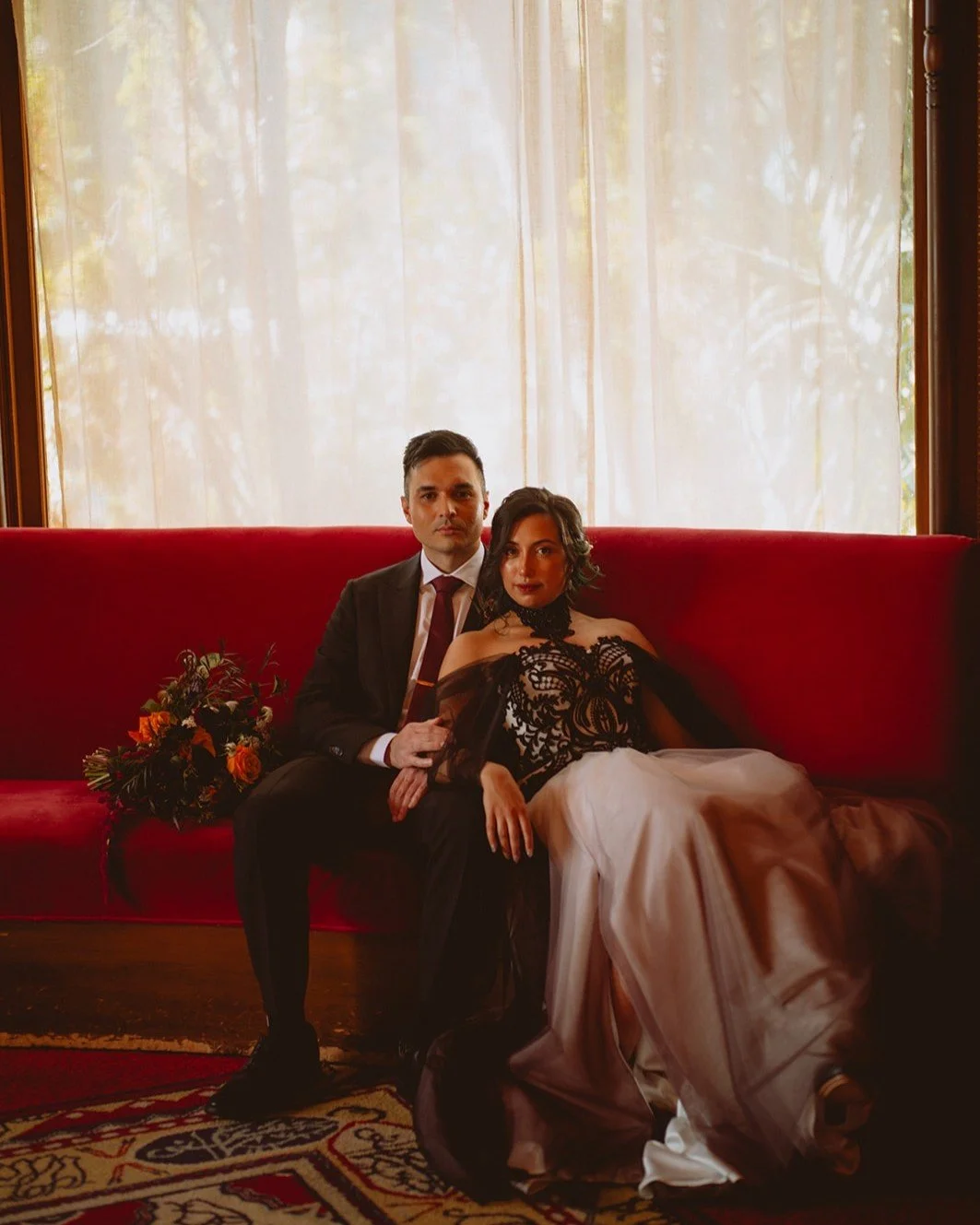 This is one of my favorite portraits from this spooky halloween wedding we did a few weeks ago. Castle Green was the perfect backdrop for Y+A's big day! 

@thecastlegreen @afabsoiree @littlelilyskitchenla @extremedjservice @origenesdance @leonoramoss