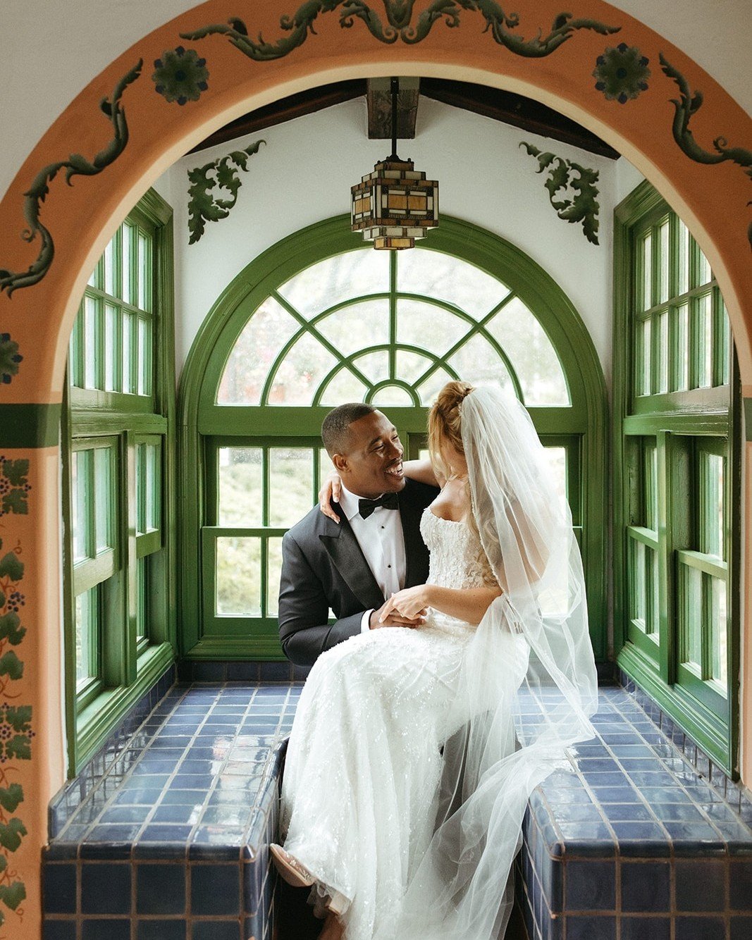 There are SO many cute photo-ops and backgrounds at the famed Rancho Las Lomas that I think a couple could probably spend the ENTIRE day just taking pictures everywhere. Like this little nook found inside the tower - super cute and cozy. Maybe bookin