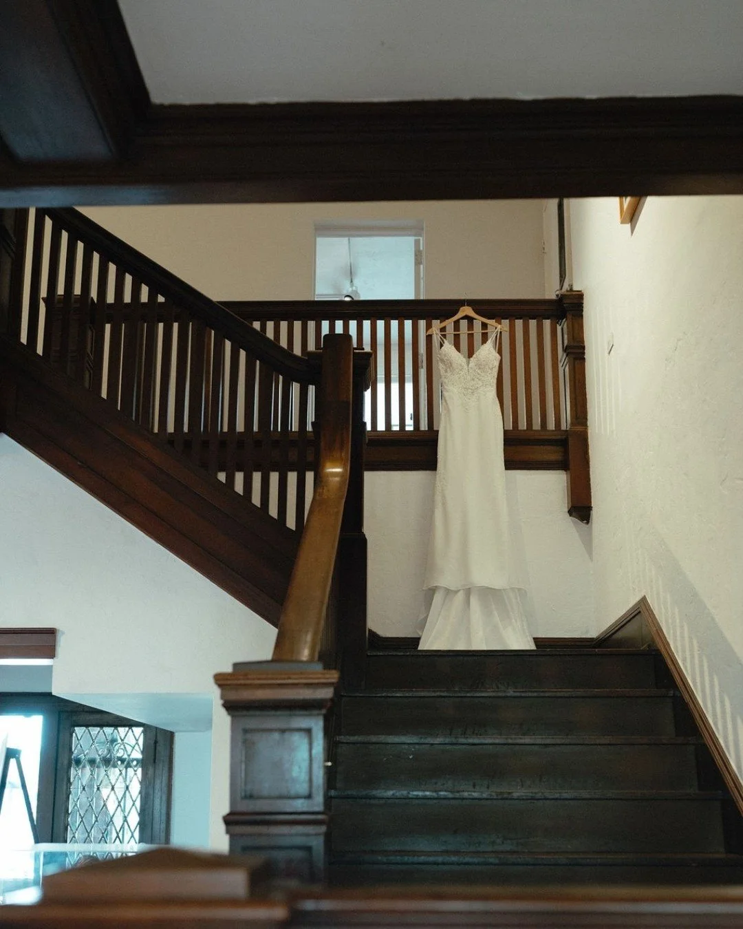 You know this staircase. Add a wedding gown and it's suddenly a decorated staircase with a love story to tell. I love detail shots from a wedding day. 

@lbma_events @clairesatthemuseum @afabsoiree @designerloft_bridal @rosa_clara @madelinebarrphoto