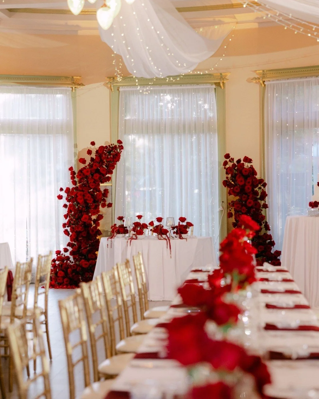 A dramatic and romantic aesthetic for one of the sweetest couples to have tied the knot at Castle Green. This one was such a fun one for us! 

@thecastlegreen @afabsoiree @littlelilyskitchenla @bottleshopsm fantasyfrostings @cakesbyfrances.m @angelen