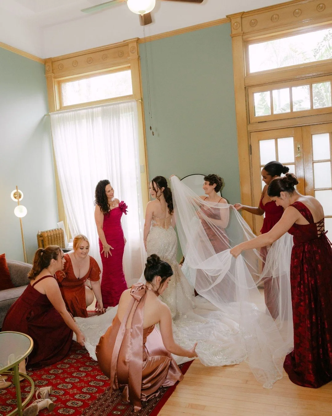 Things were busy and bustling on this beautiful March day in Pasadena. My bride A was being taken care of by her besties and mama in the upgraded bridal suite with plenty of space for everyone. Lots of love felt on this day for sure!

@thecastlegreen