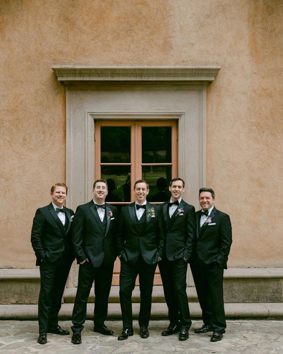 Here's our groom C on his big day with his best buds, looking polished and super handsome! 

@villadelsoldoro @afabsoiree @wild_and_behold_florals @tiffanyjphotography