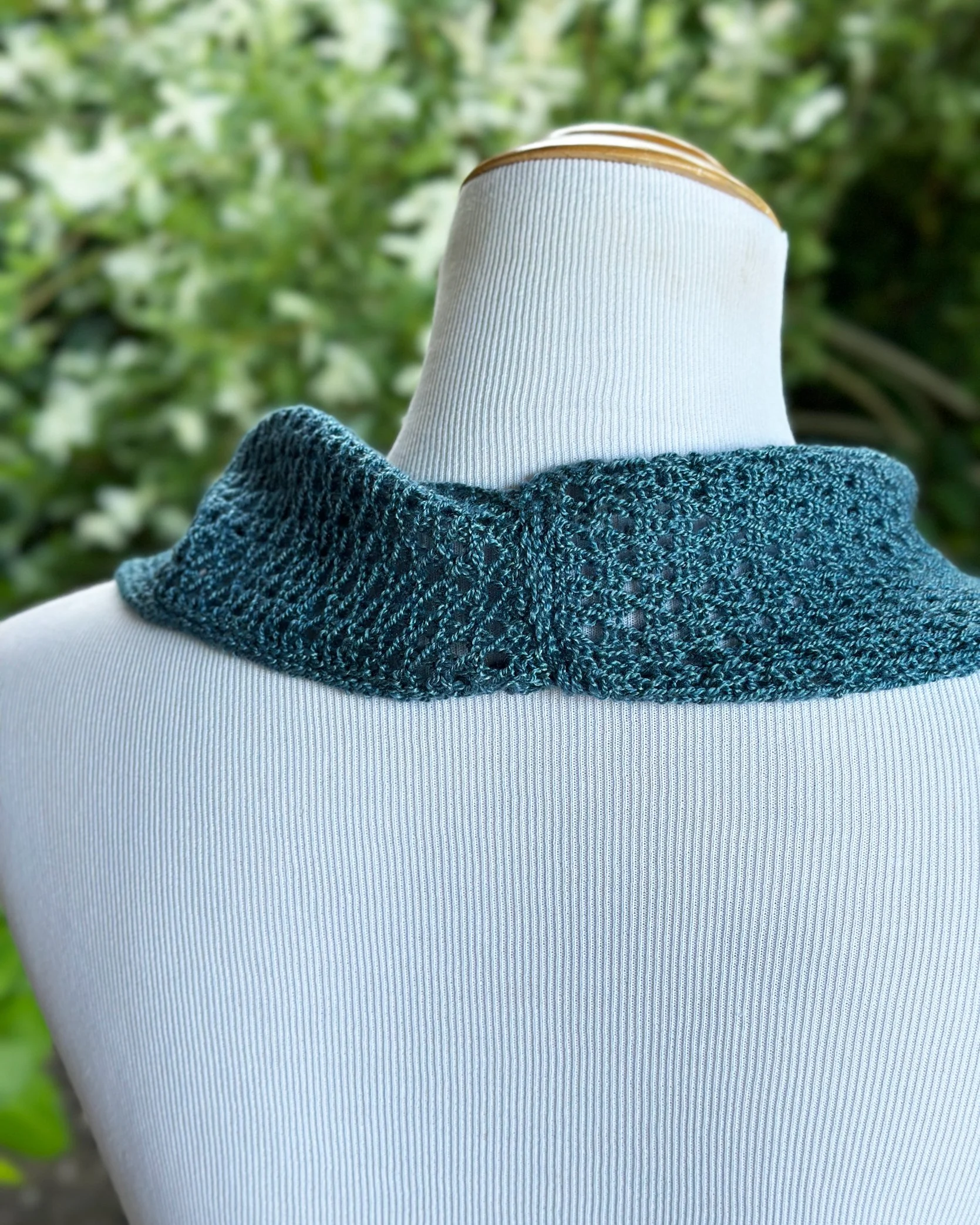 Back neck seam for Moonbeam Cowl knitting pattern shown in Madelinetosh Lunar yarn.