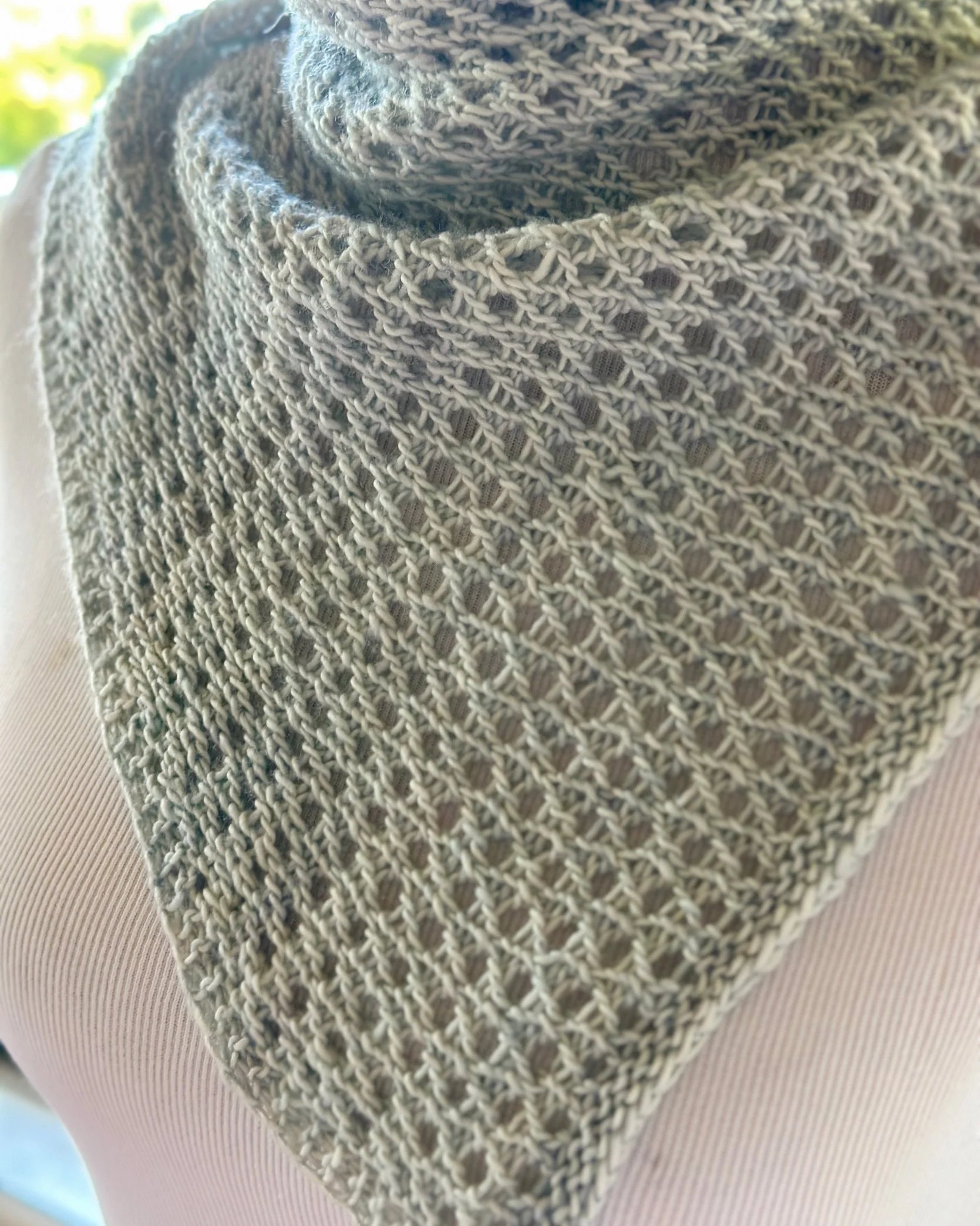Moonbeam Cowl an easy 2 st pattern that can be made in any yarn weight.