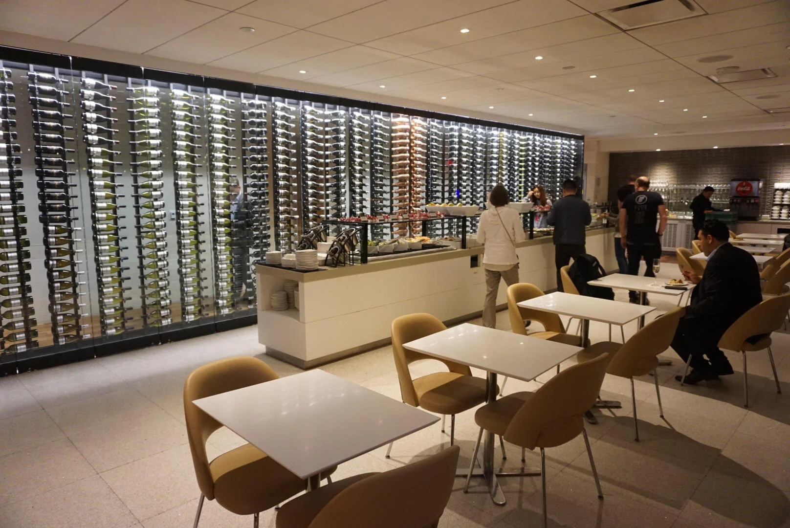 Star Alliance Lounge Buffett.jpg