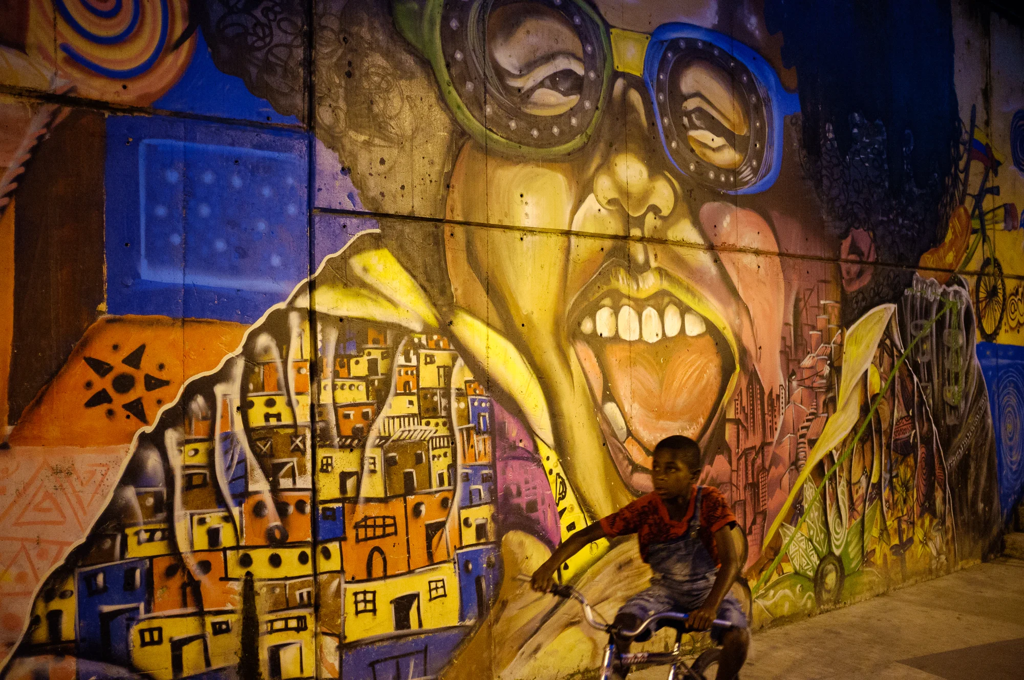  Street mural, Comuna 13, Medellin, Colombia.     