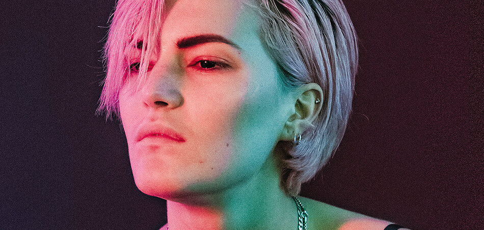 Earmilk : iamhill is pushing against the tide