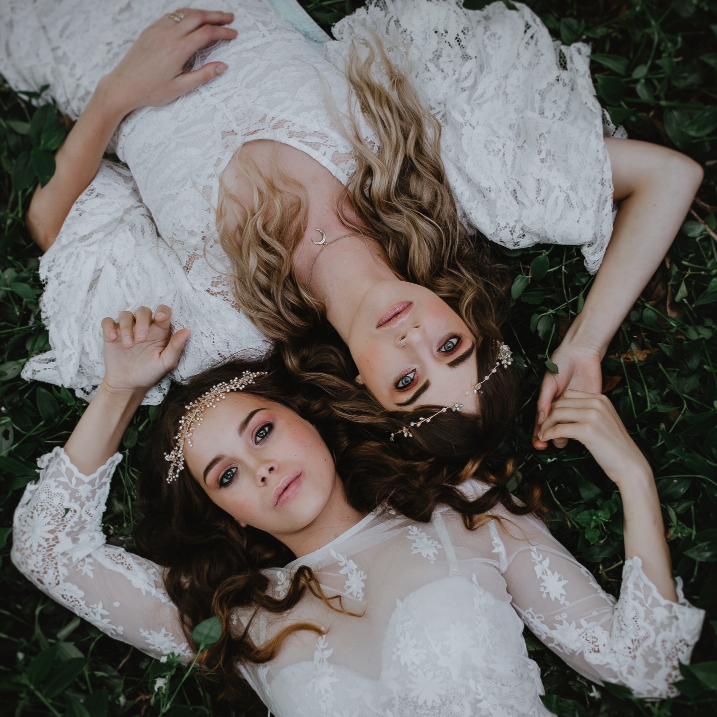 intimate-bridal-makeup-close-up-heads-together.jpg