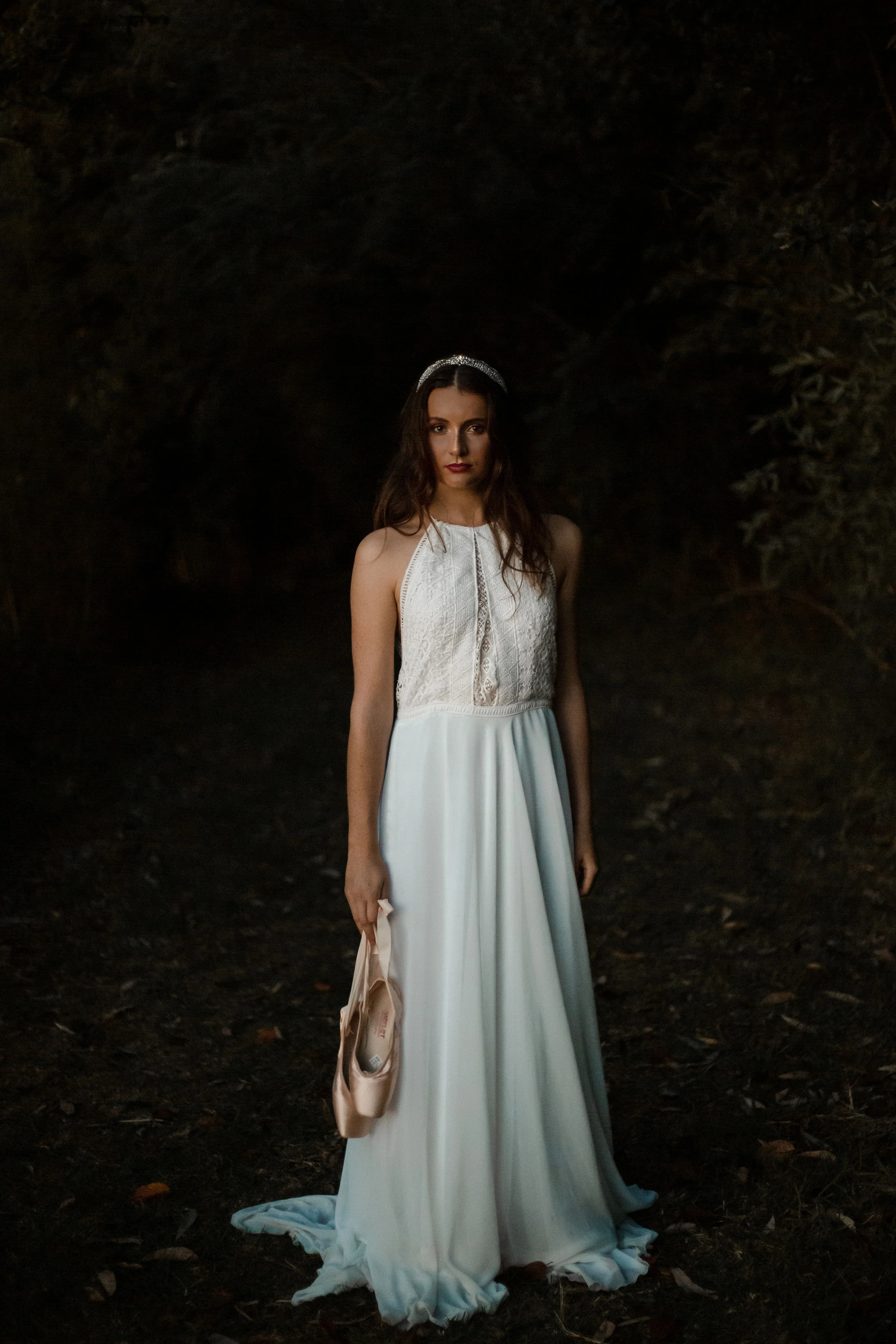 artistic-moody-editorial-ballerina-bride-creative-shoot.jpg