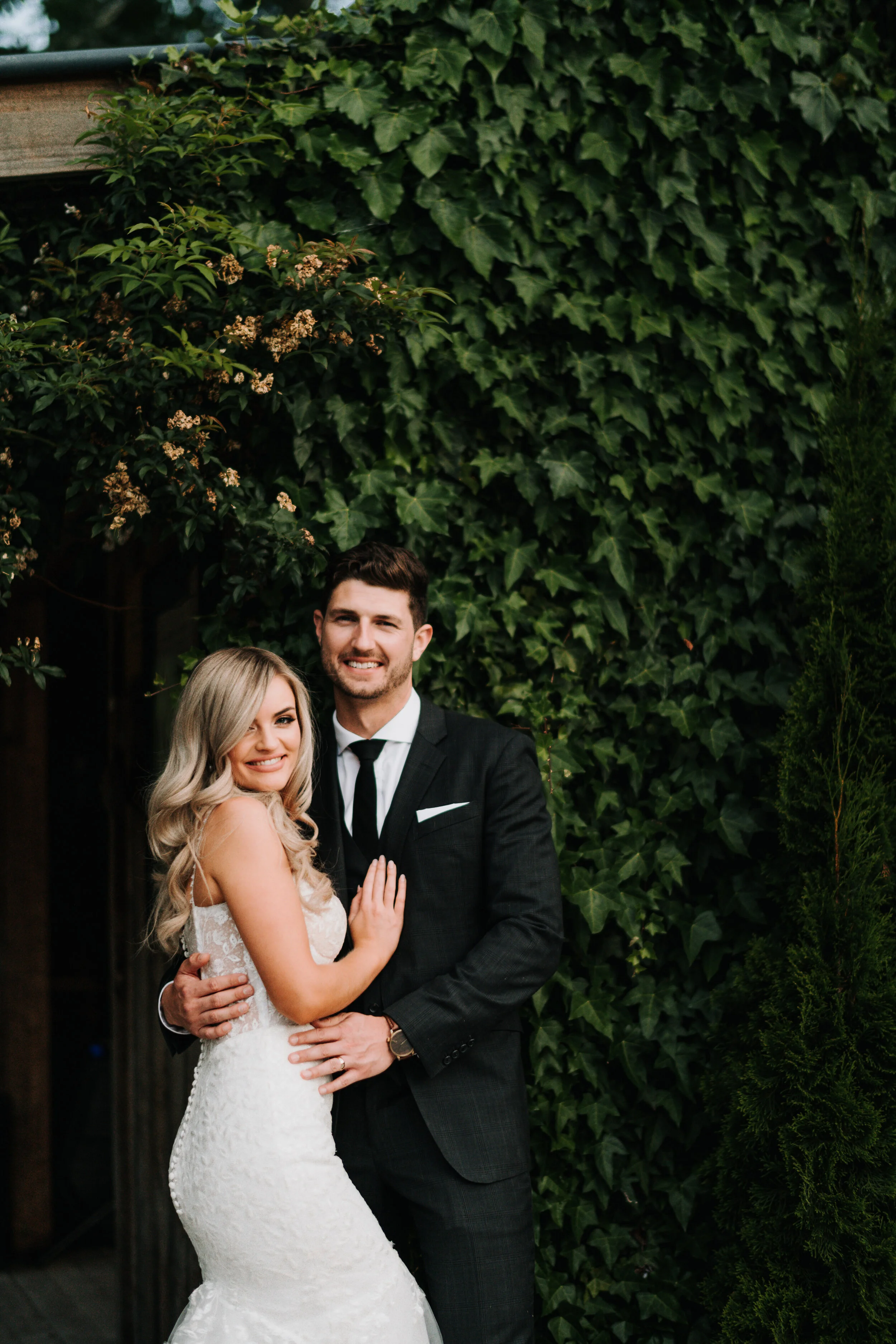 glamour-makeup-artist-auckland-wedding-bride-and-groom.jpg