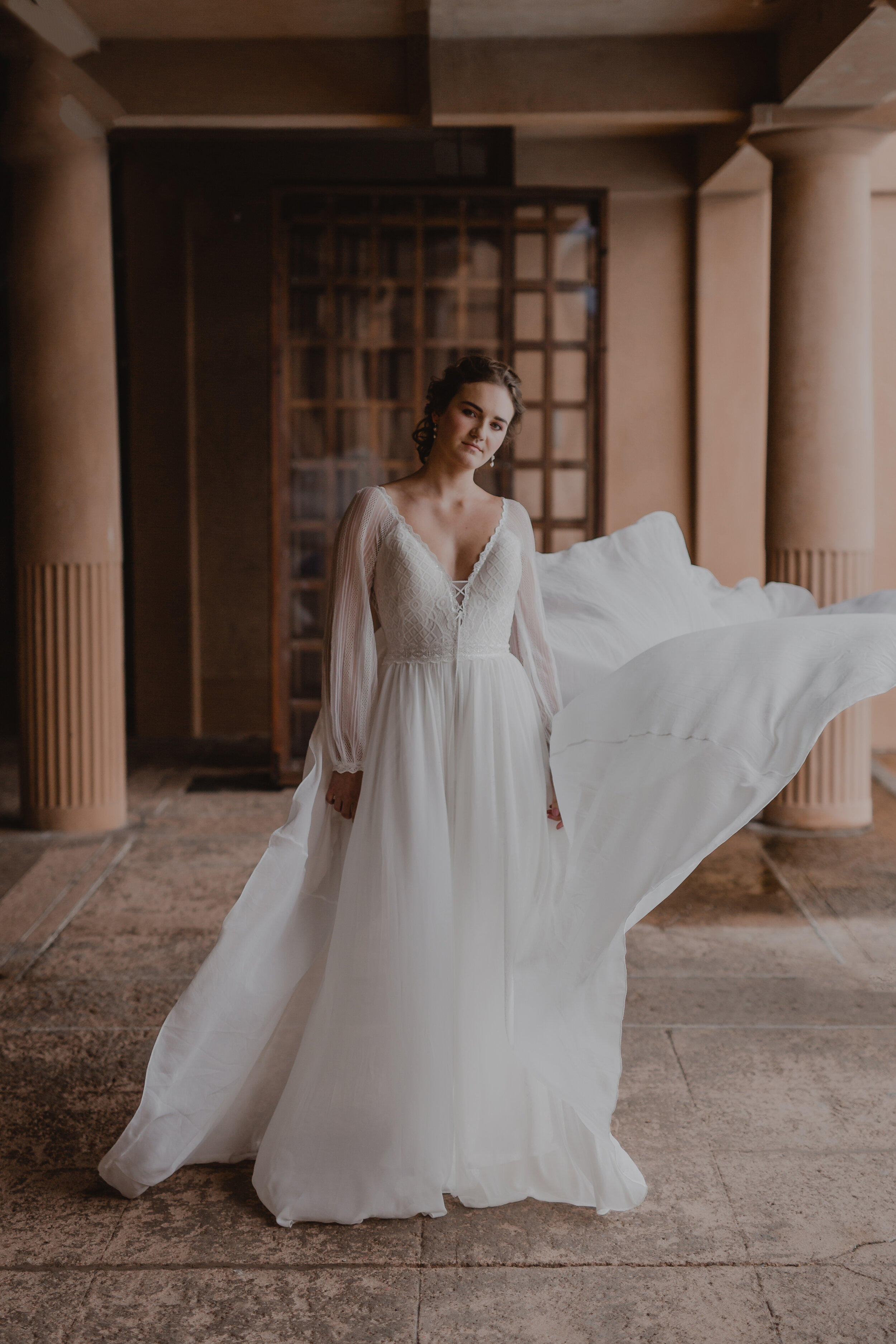 floaty-bridal-gown-shoot-soft-glam-makeup.jpg