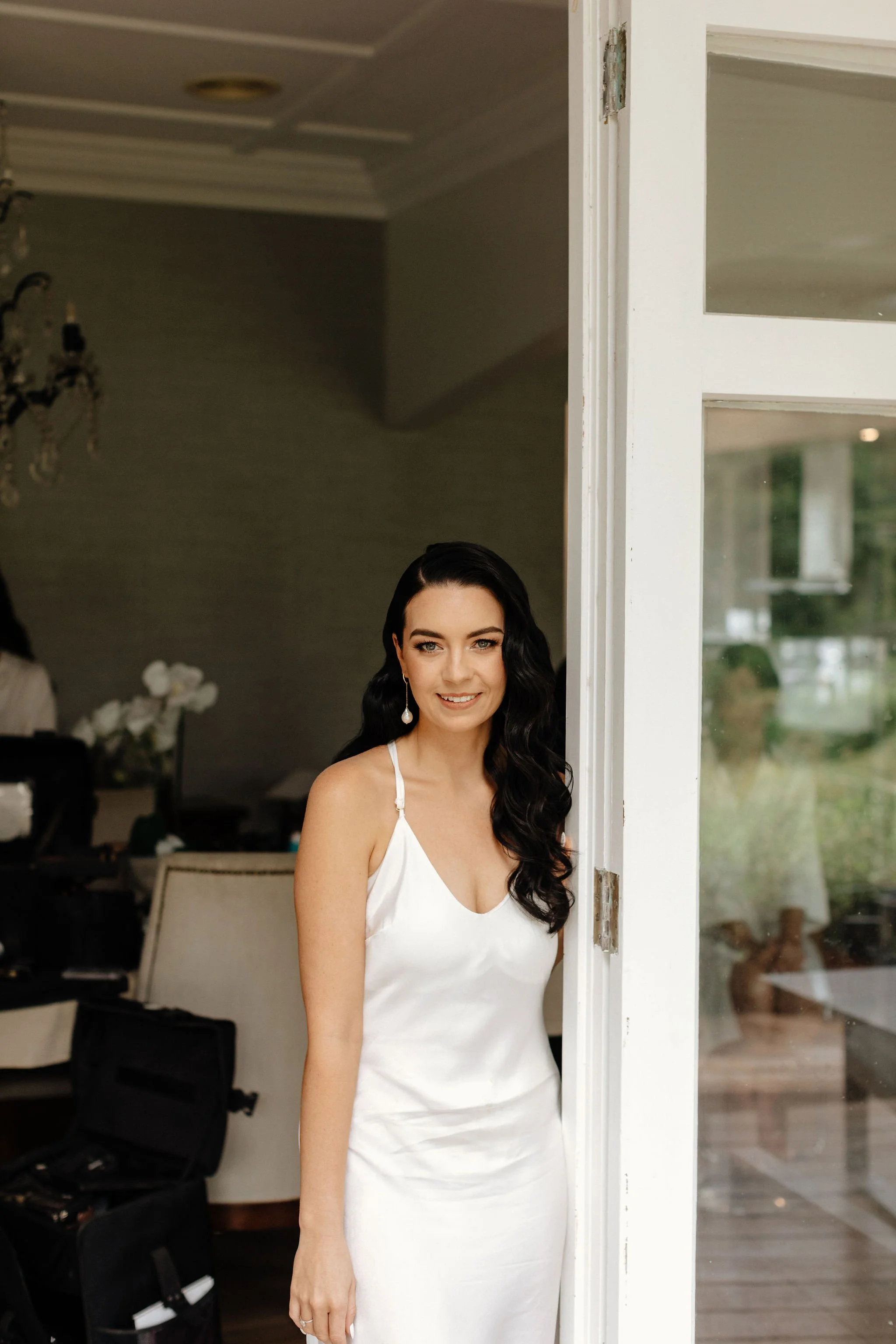 modern-bride-makeup-tauranga-**hollywood-waves**.jpg