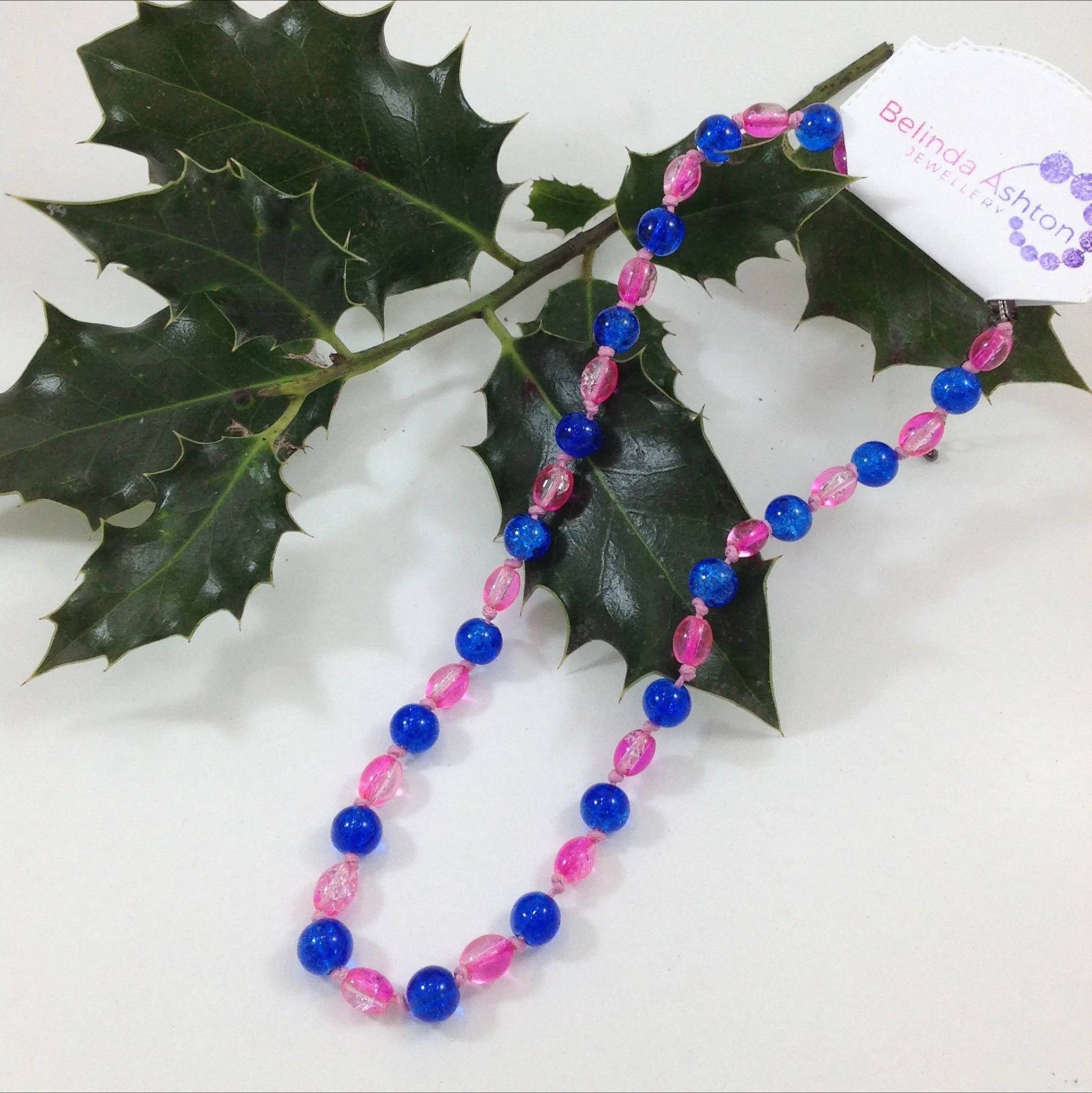 short glass crackle bead necklace pink oval blue round