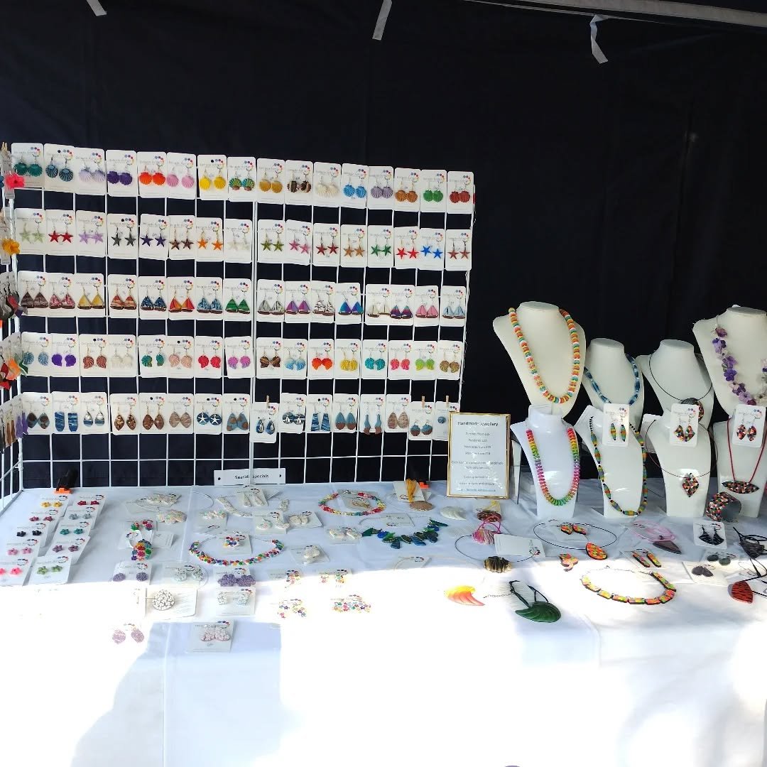 It's a beautiful day at Wickham Market so we are hoping for lots of visitors this morning.  We are here from 9am to 2pm in the market square.

#wickhammarketsuffolk #wickhammarket #craftevent #summerfair #midsummerday #handmadejewellerydesigns #polym