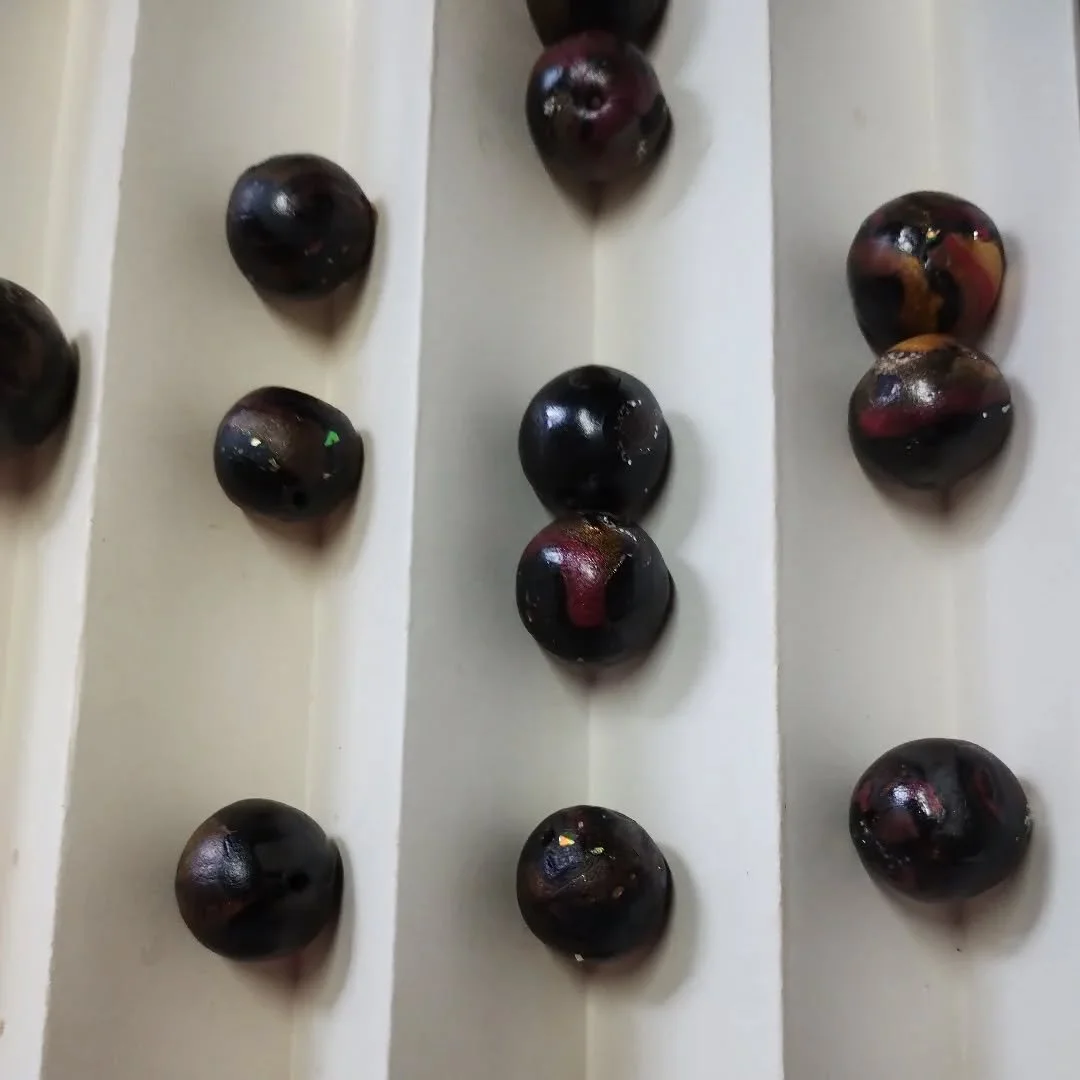 Oops!  Had a disaster as my lovely beads I made yesterday afternoon ended up burnt. 

I forgot to put the timer on the oven and instead of 1 hour they baked for 16 hours.

Not everything turns out to be a success as you can see here.

#burntbeads #bu