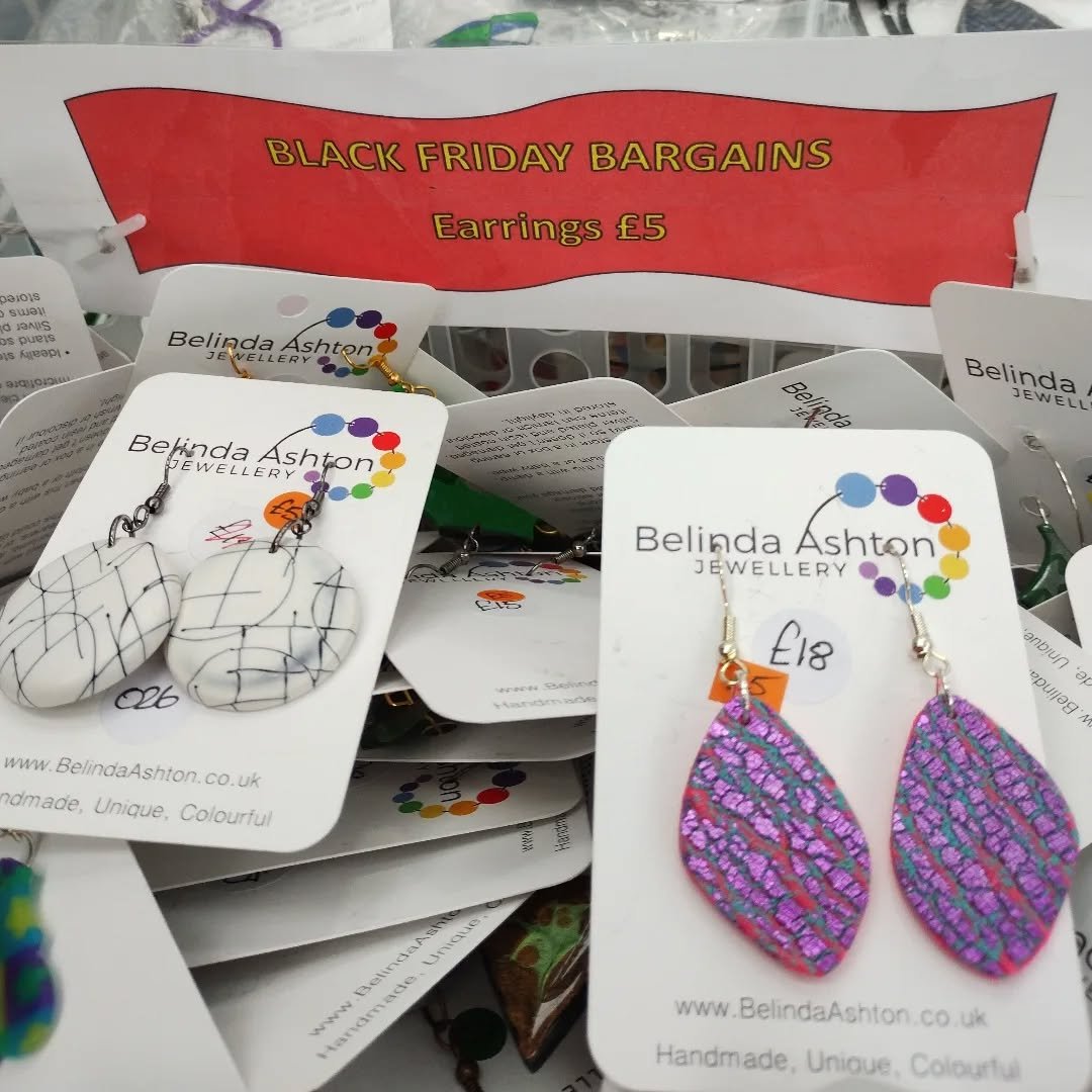 Black Friday bargains today at The Forum, Norwich between 10-6pm.

I have earrings and pendants at only &pound;5 and necklaces at &pound;10.  My colourful jewellery is all handmade and each piece is unique.

#theforumnorwich #blackfridayearrings #bla