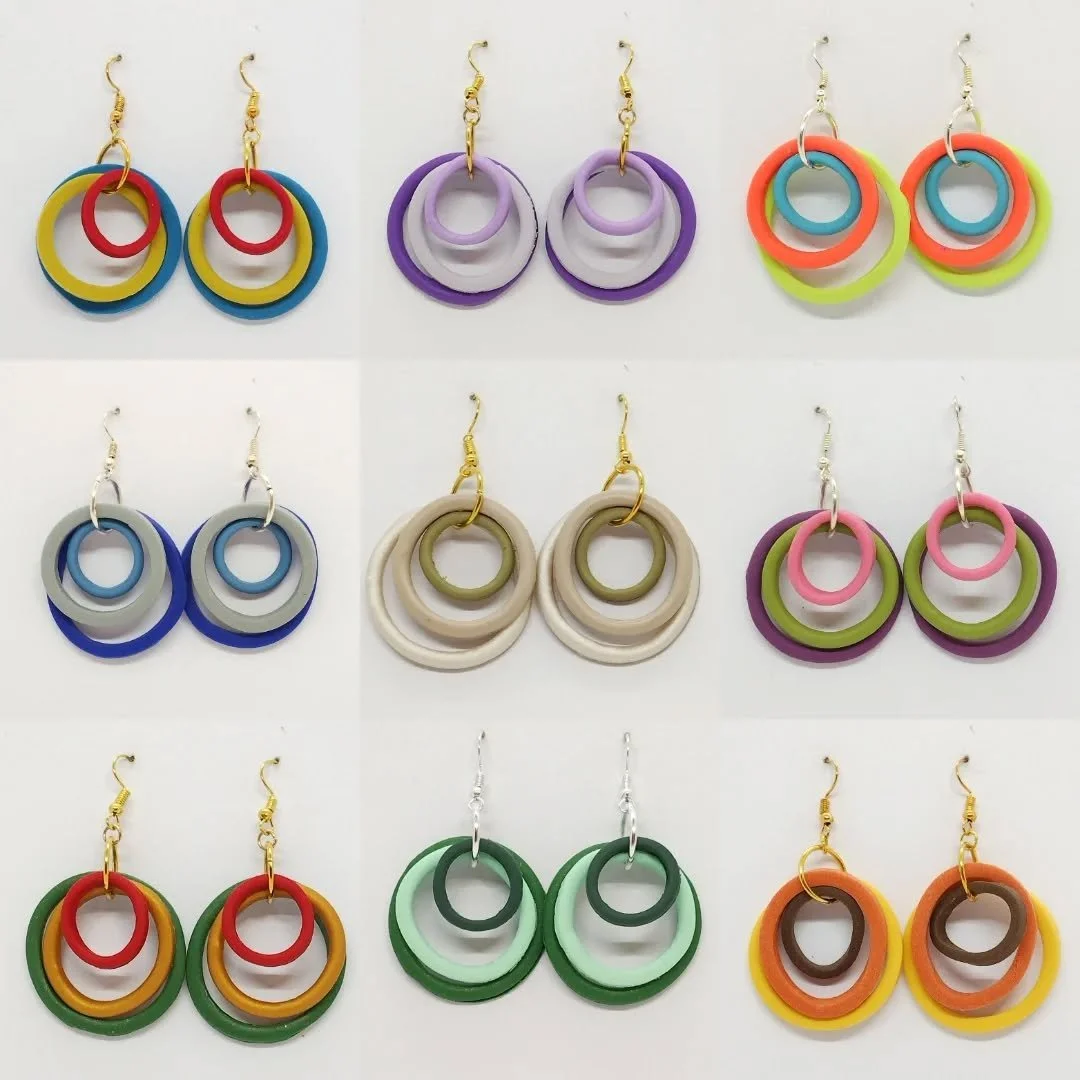 So happy to be back in my newly organised workroom actually creating.

Some new hoops earrings listed on my website and I am busy completing some hoops necklaces as well.

#polymerclayearrings #polymerclayjewelleryforsale #madebyhandjewellery #handma