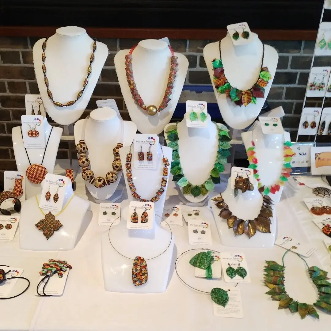 I have a selection of Autumn themed items at Leiston Town Athletic Association today Sunday 4th October until 2:30.

There are more than 30 assorted local craft stalls as well as refreshments. 

#craftevent #leistonevents #colourfuljewellery #autumnj