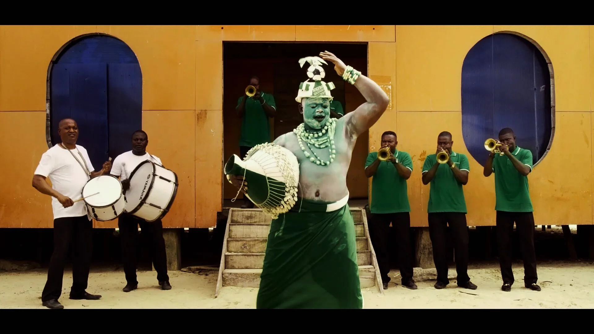 Guinness_Nigeria_BodyPainter