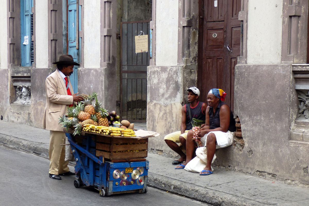 CUB_Tours-Havana-Street-©-Yalla-Tours-12.jpg