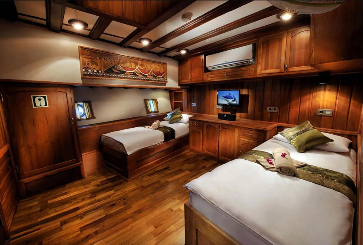 PLW_Siren Fleet-Palau Siren © Siren Fleet 001.jpg