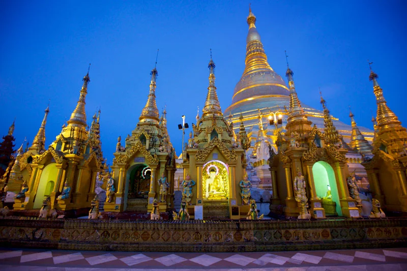 MMR_Yangon-©16-Thomas-Baechtold-155.jpg