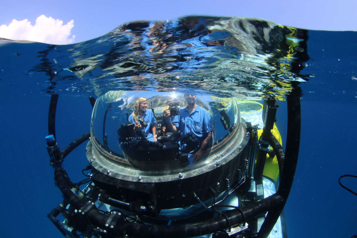 CRI_MV-Argo-DeepSee-Submersible-©-Avi-Klapfer-1997.jpg