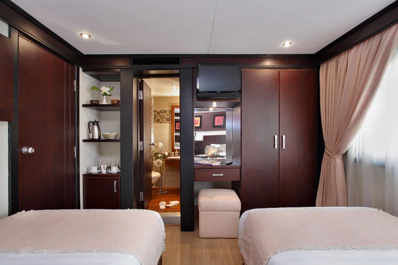EGY_Merit-Dahabiya-Cabin-©-Rhianna-Dahabiya-03.jpg